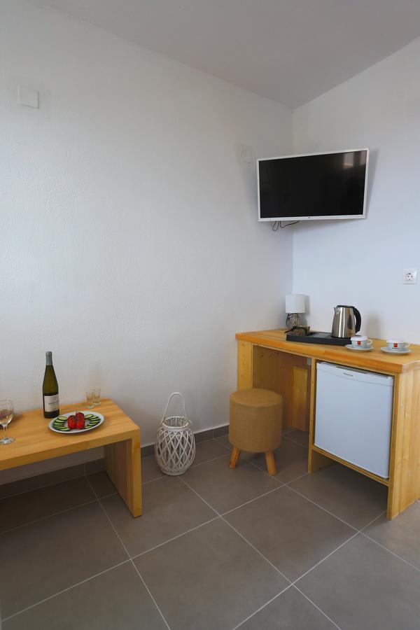 Ecoxenia Aparthotel Oia  Esterno foto